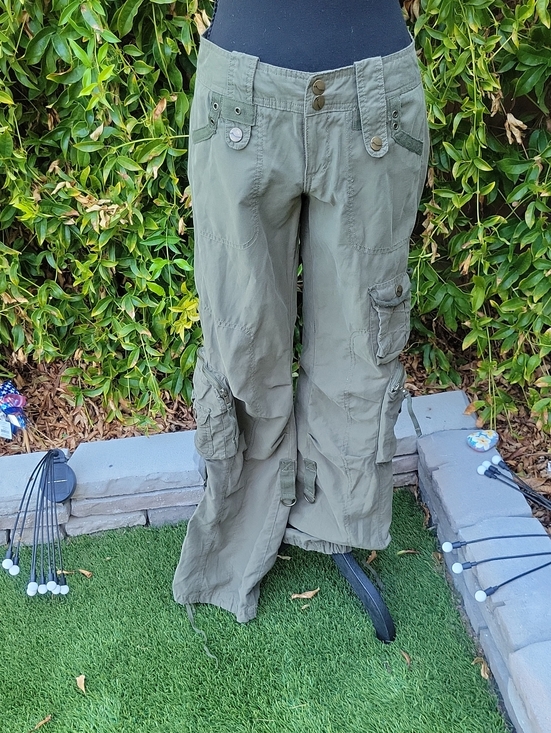Noriko Pants - Vtg Y2K Olive Green Low Rise Cargo Pants Paratrooper Multi-Pocket Utility Design
